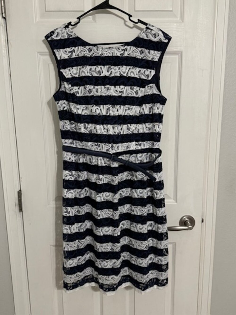 Alex Maire Sleeveless Belted Navy and White Lace Striped Design Dress, Size 14